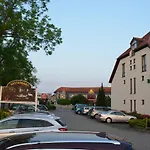 3 Linden