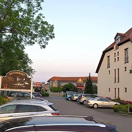 3 Linden Hotel 3*