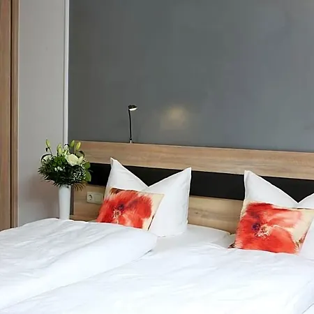 3 Linden Hotel