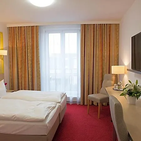 3 Linden Hotel
