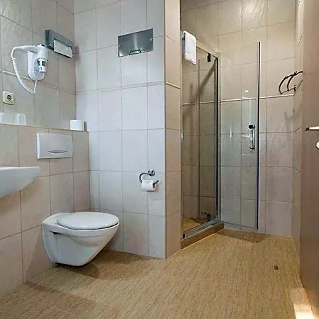 Hotel 3 Linden 3*