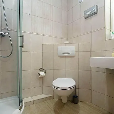 3 Linden Hotel 3*