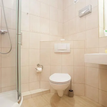 Otel 3 Linden