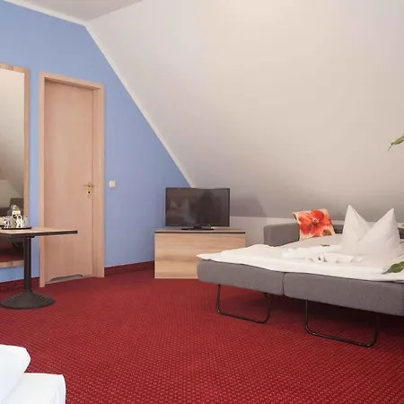 3 Linden Hotel 3*