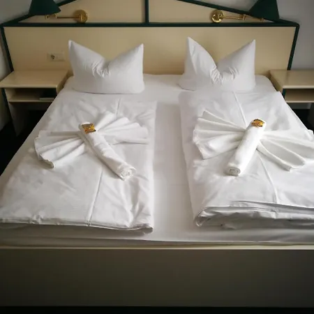 3 Linden Hotel Lipsko